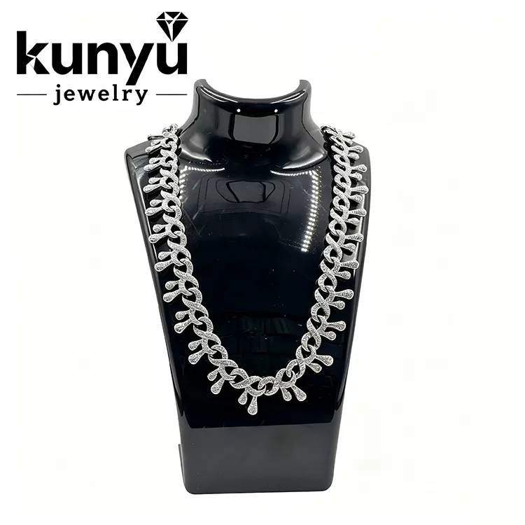 Diamond Look cubansk halskjede